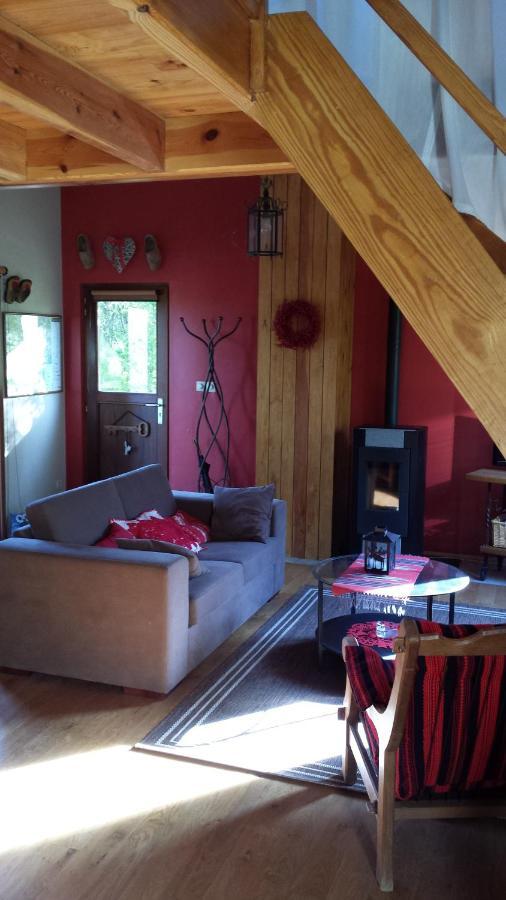 Gîte Montrias Cerfontaine Extérieur photo