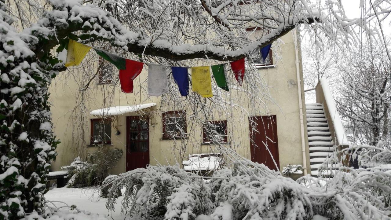 Gîte Montrias Cerfontaine Extérieur photo